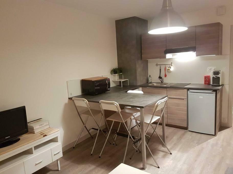 Tres Bel Appartement Centre Vitre Luaran gambar